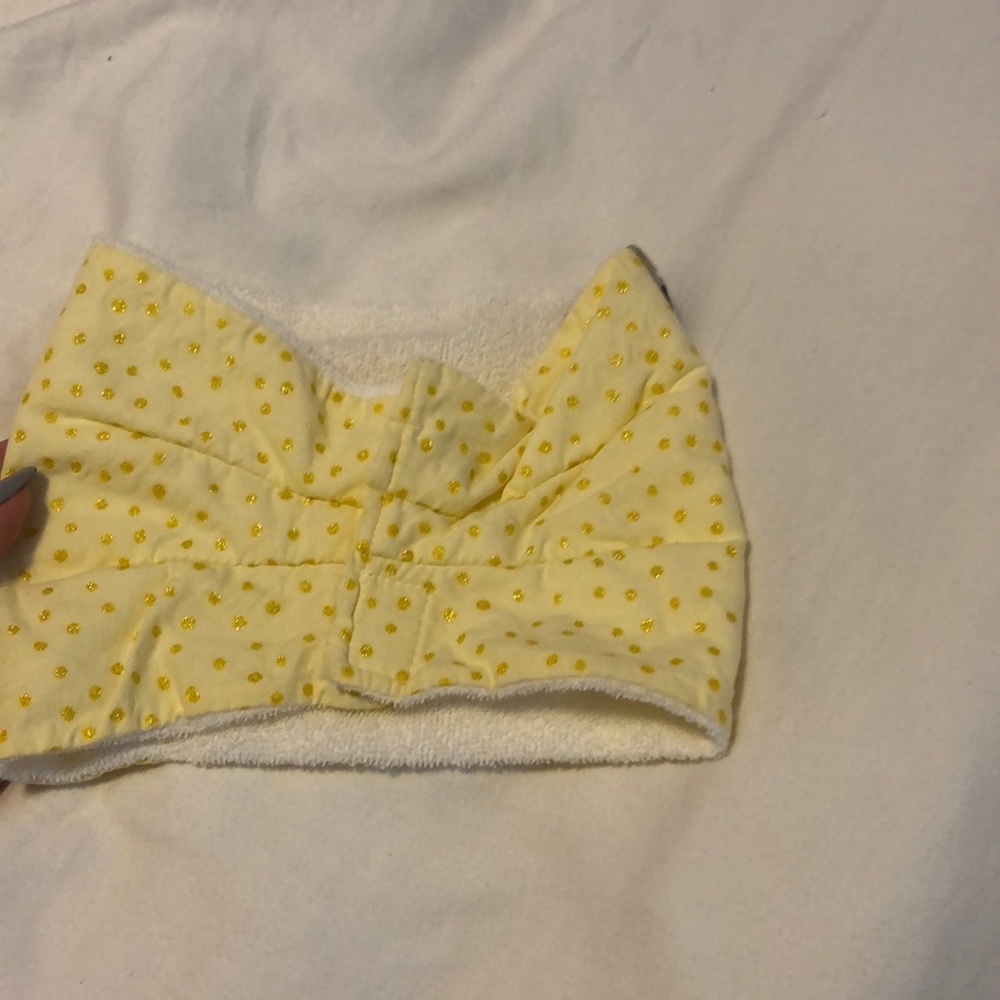 Cute bib - Picture 2 of 2